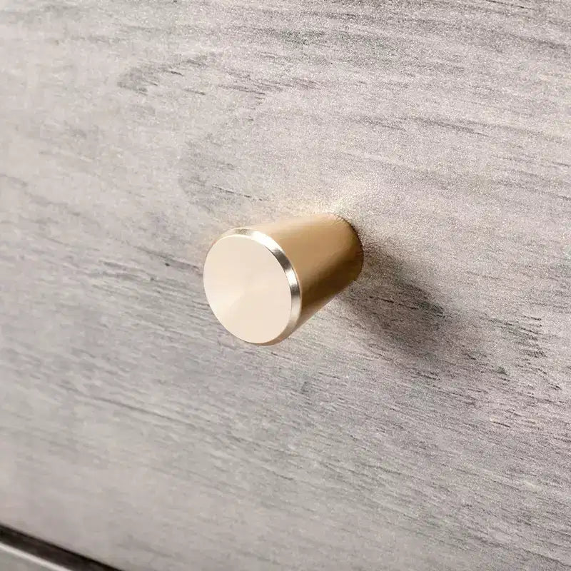 Commode grise à 7 tiroirs, 66 cm de large, en panneaux de particules