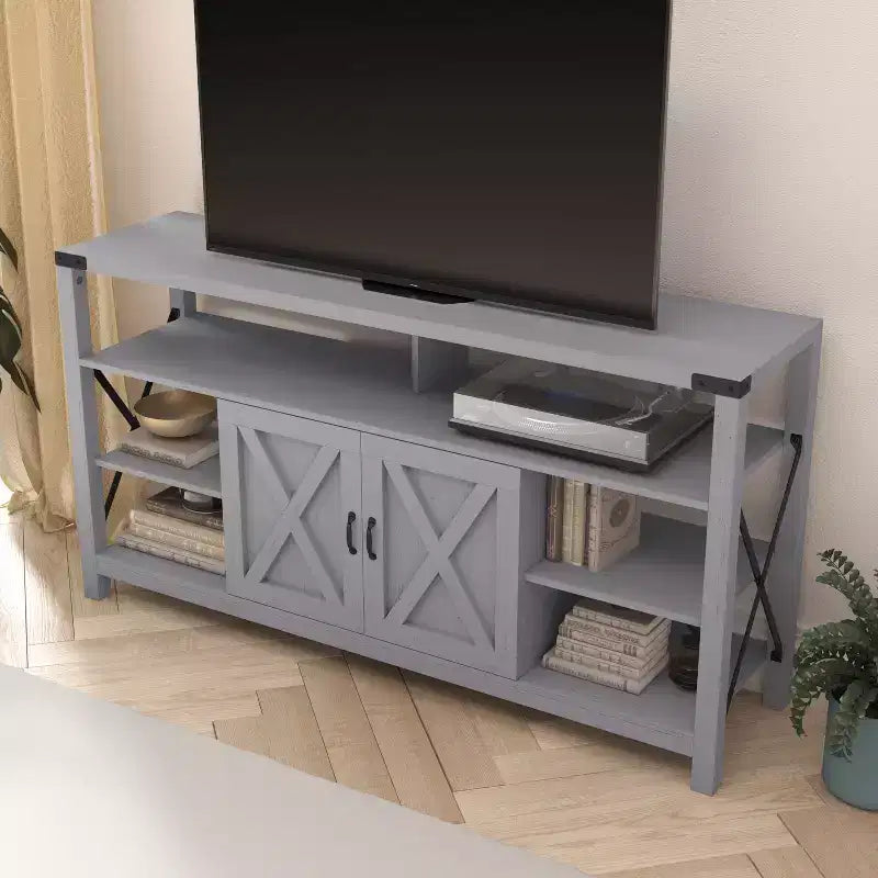 Meuble TV rustique de style campagnard avec rangements ouverts et fermés, meuble TV porte de grange