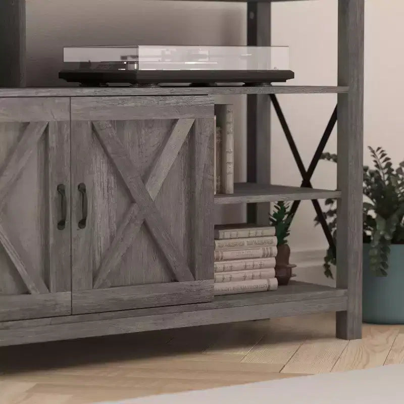 Meuble TV rustique de style campagnard avec rangements ouverts et fermés, meuble TV porte de grange